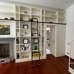 Charming Apartment At The Columns Of San Lorenzo